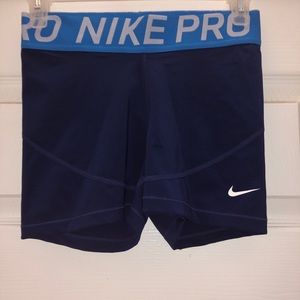 Nike Spandex New style Size medium worn once